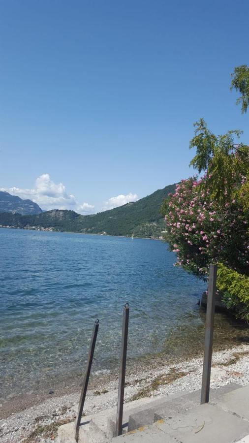 L'Oleandro Sul Lago D'Iseo B&B Сулцано Екстериор снимка