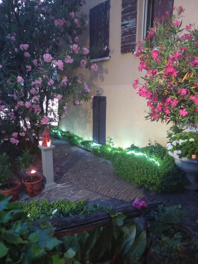 L'Oleandro Sul Lago D'Iseo B&B Сулцано Екстериор снимка